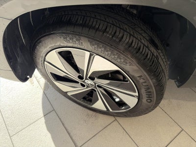 2024 Volkswagen Taos SE 4MOTION