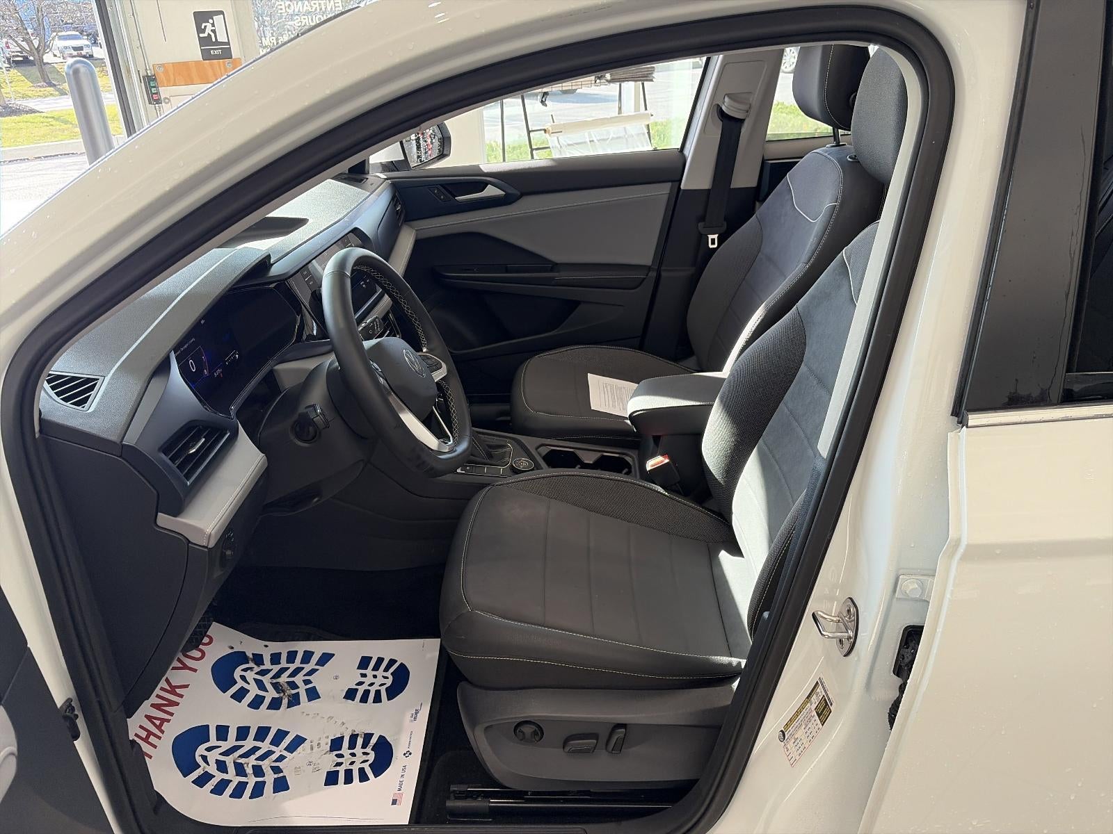 2024 Volkswagen Taos SE 4MOTION