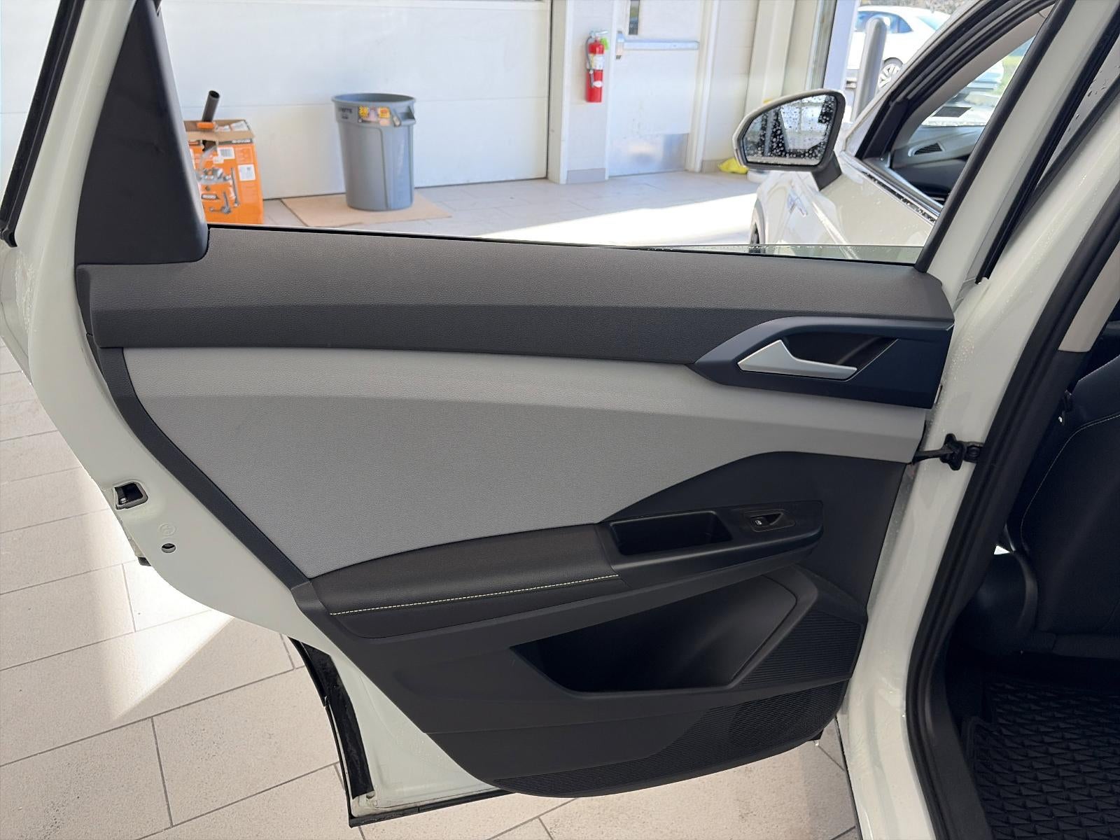 2024 Volkswagen Taos SE 4MOTION