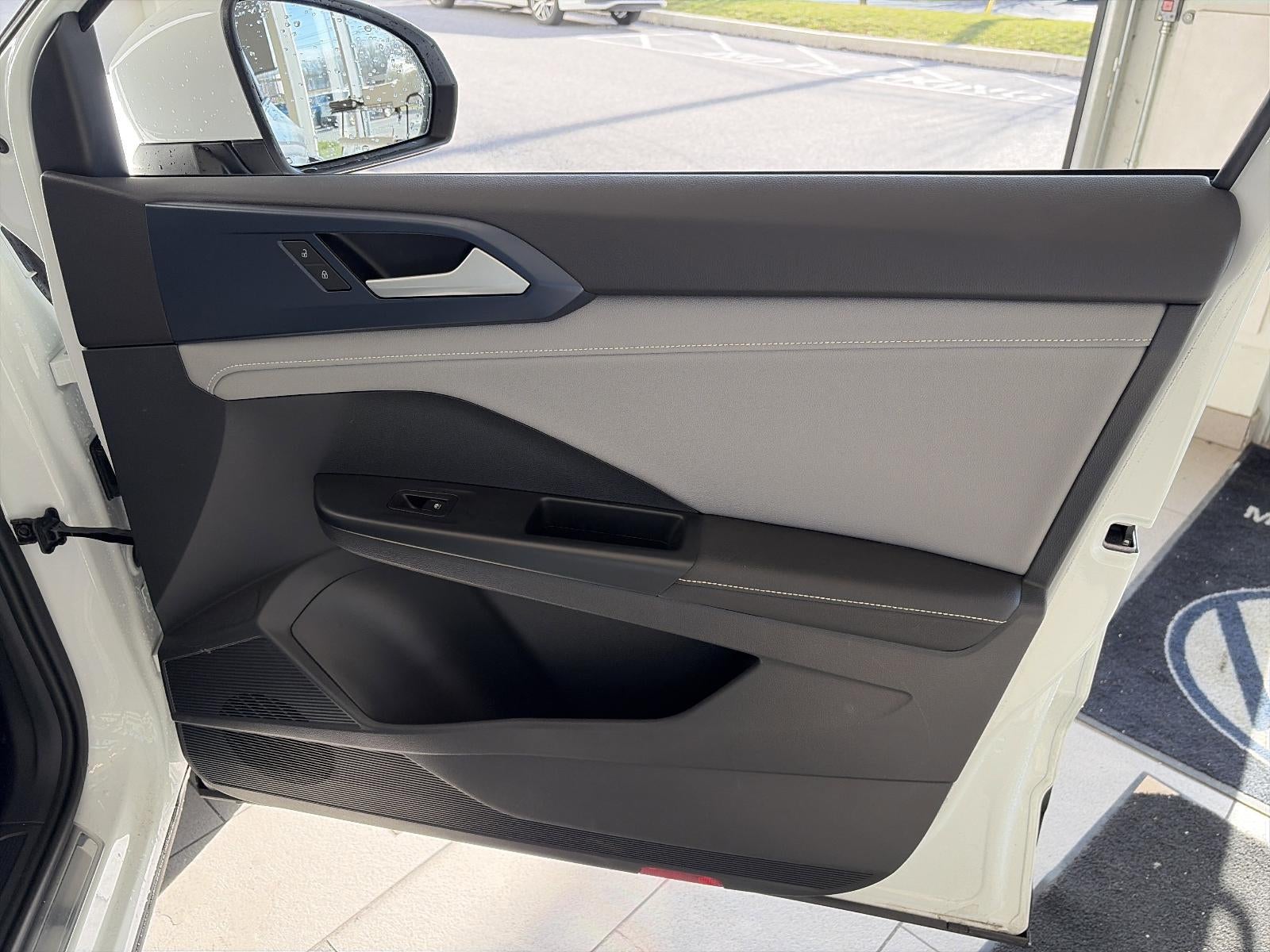 2024 Volkswagen Taos SE 4MOTION