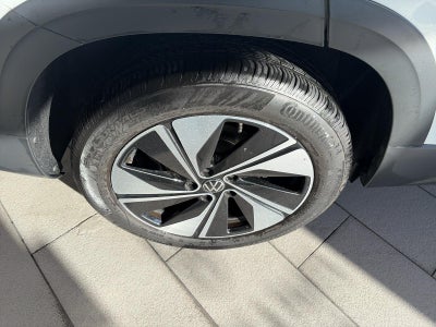 2024 Volkswagen Taos SE 4MOTION