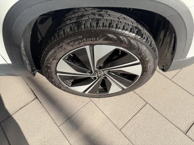 2024 Volkswagen Taos SE 4MOTION