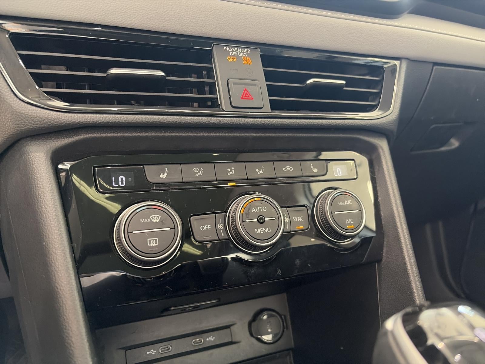 2024 Volkswagen Taos SE 4MOTION