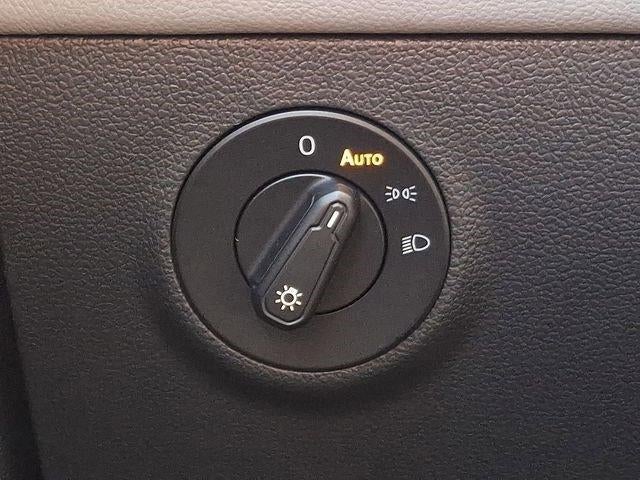 2022 Volkswagen Taos SE 4MOTION