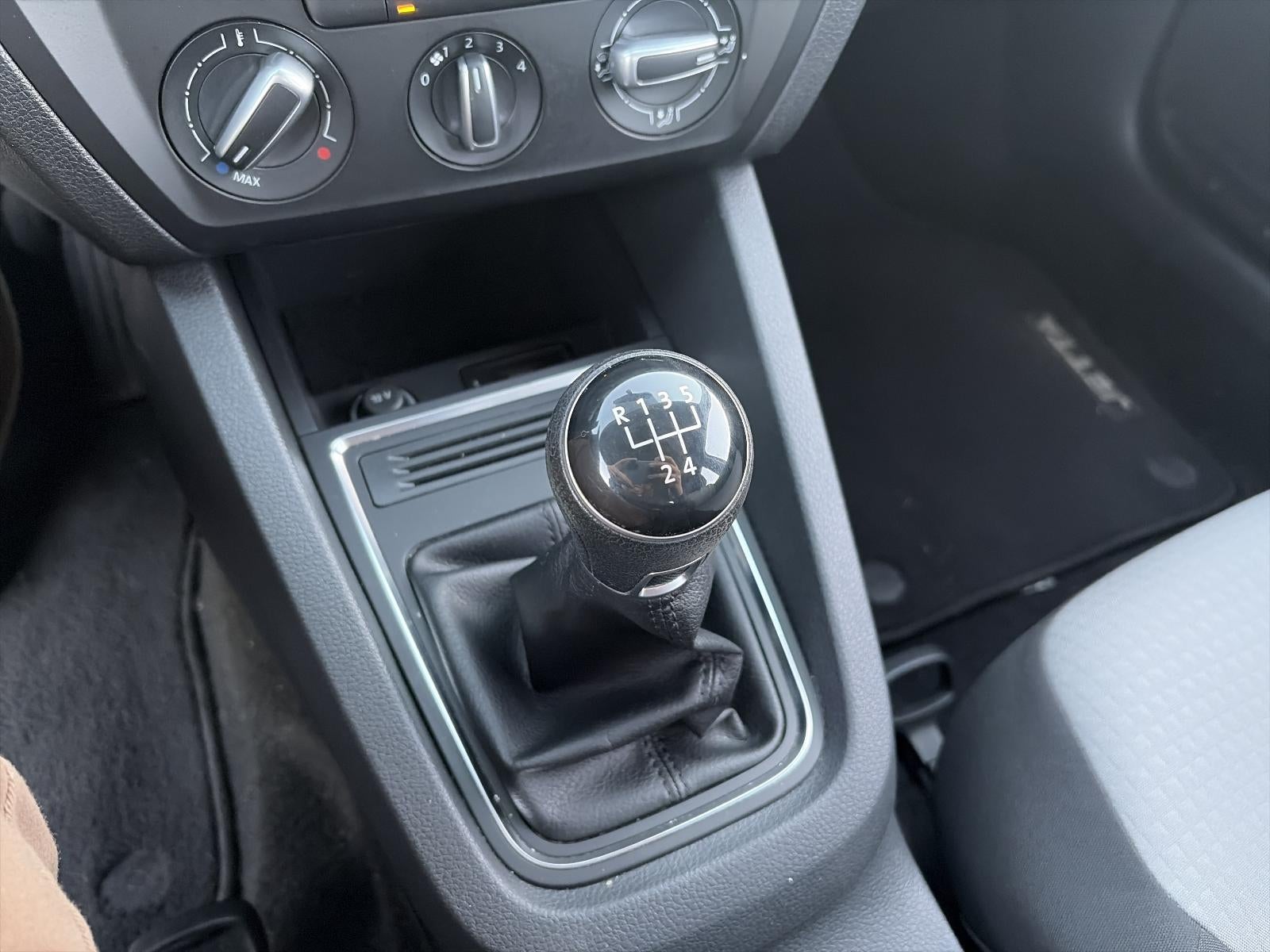 2017 Volkswagen Jetta 1.4T S Manual