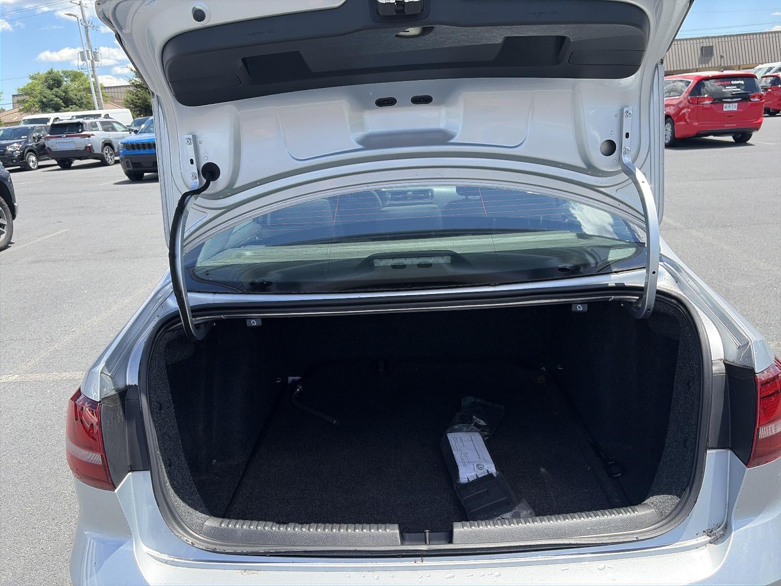 2016 Volkswagen Jetta 4dr Auto 1.4T S Sedan