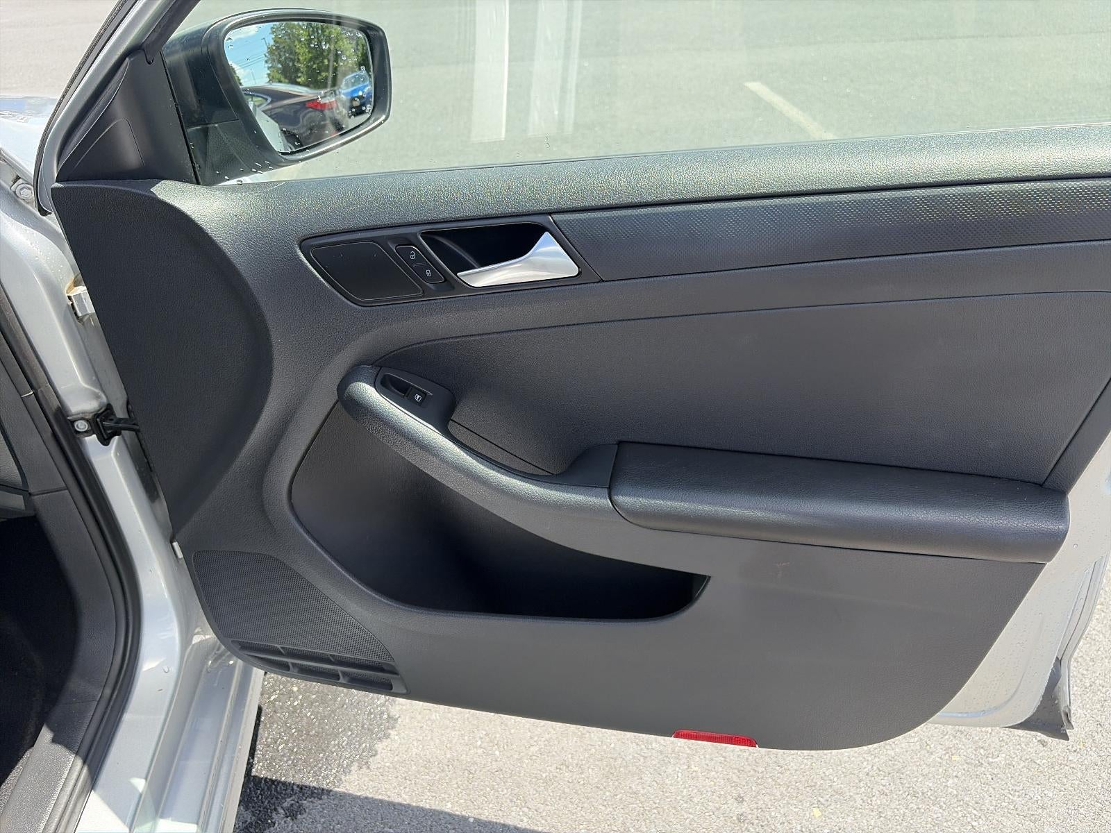 2016 Volkswagen Jetta 4dr Auto 1.4T S Sedan