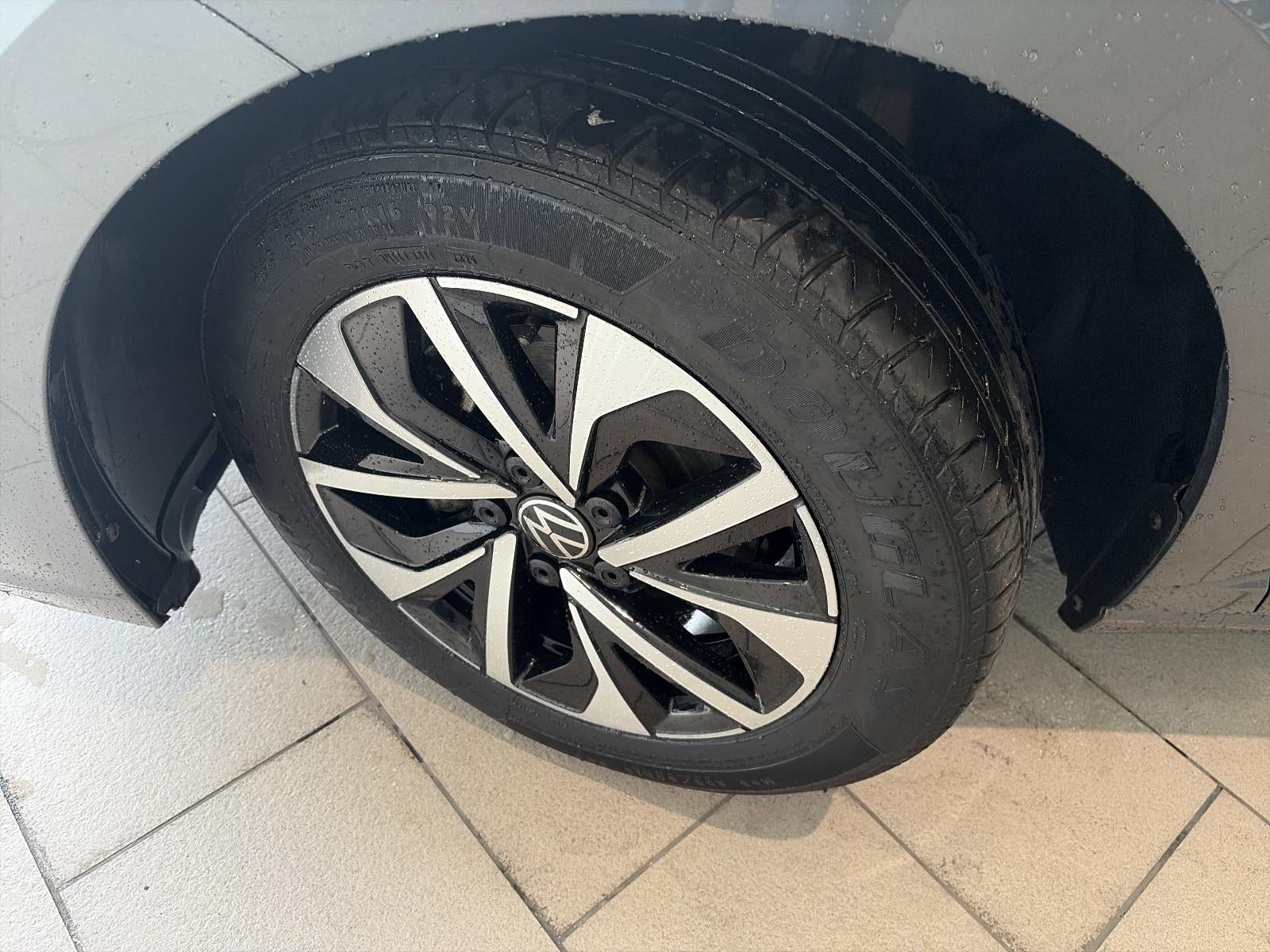 2023 Volkswagen Jetta S Manual
