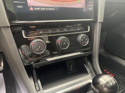 2018 Volkswagen Golf GTI 2.0T SE Manual