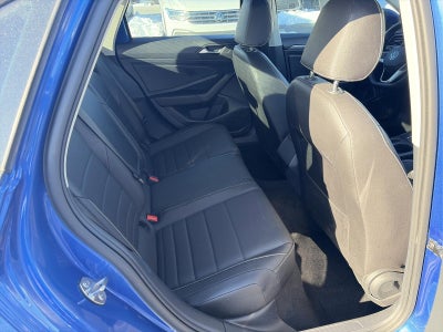 2023 Volkswagen Jetta SE Auto