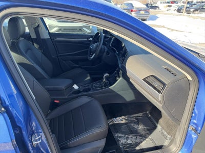 2023 Volkswagen Jetta SE Auto