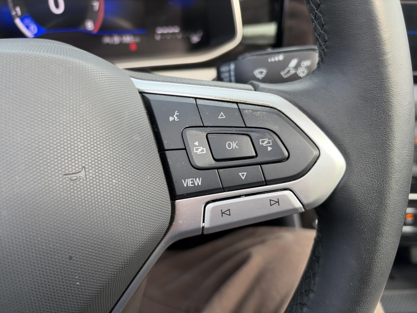 2025 Volkswagen Jetta SE Auto