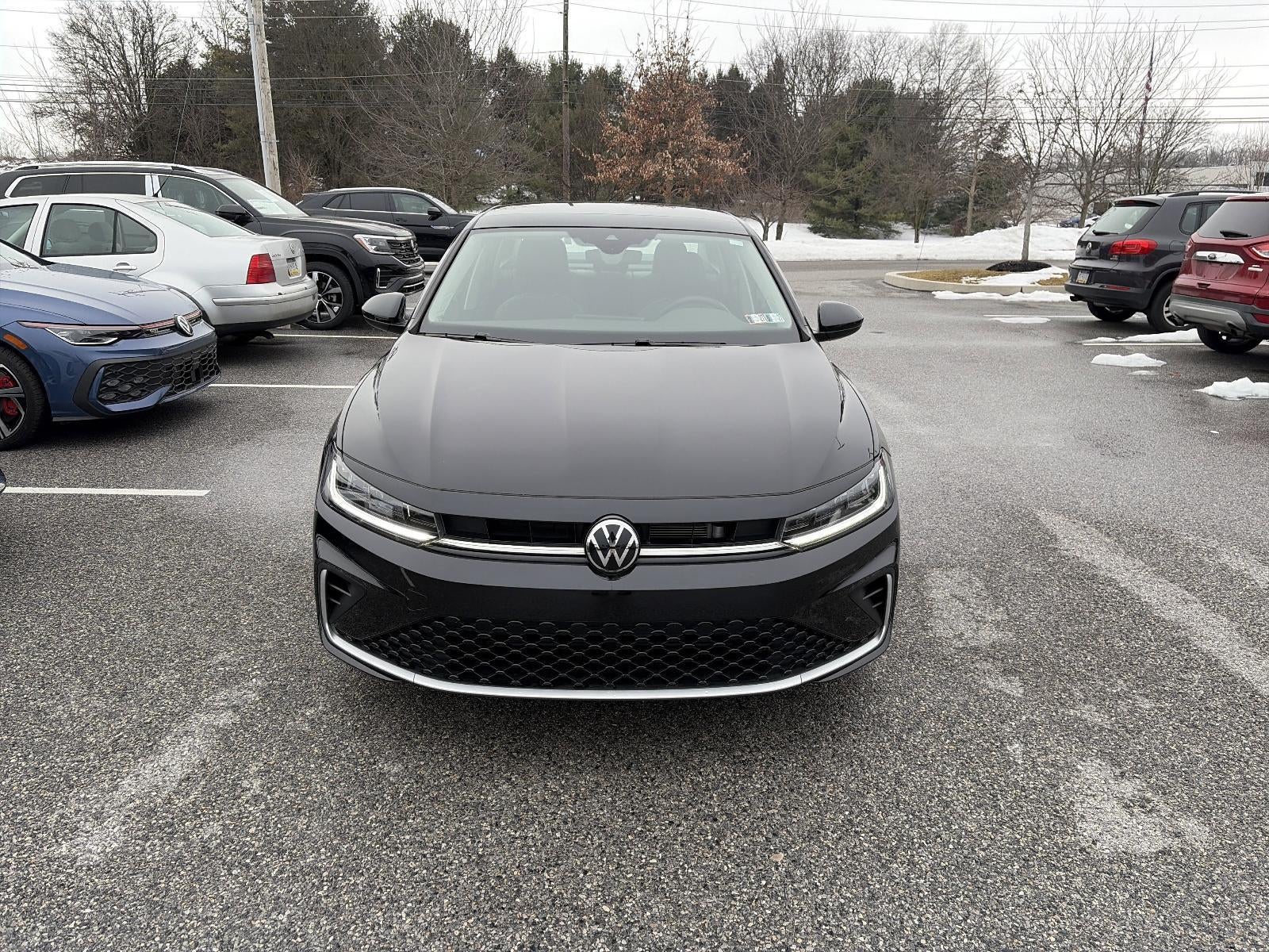 2025 Volkswagen Jetta SE Auto