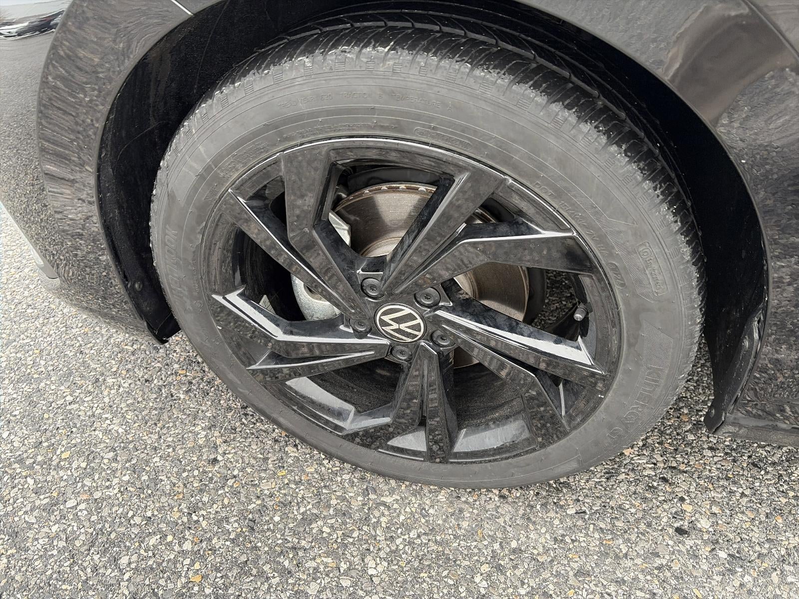 2025 Volkswagen Jetta SE Auto