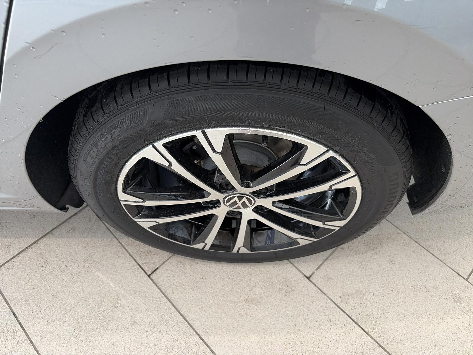 2023 Volkswagen Jetta Sport Auto