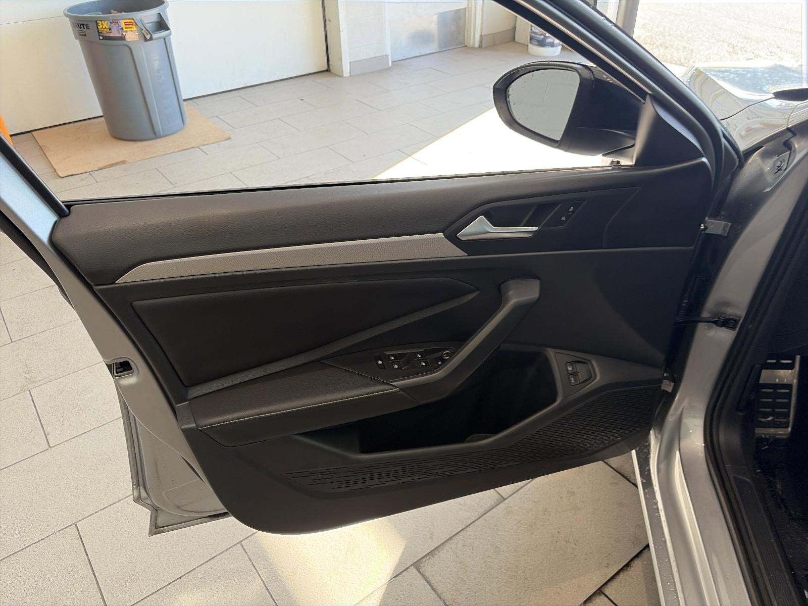 2023 Volkswagen Jetta Sport Auto