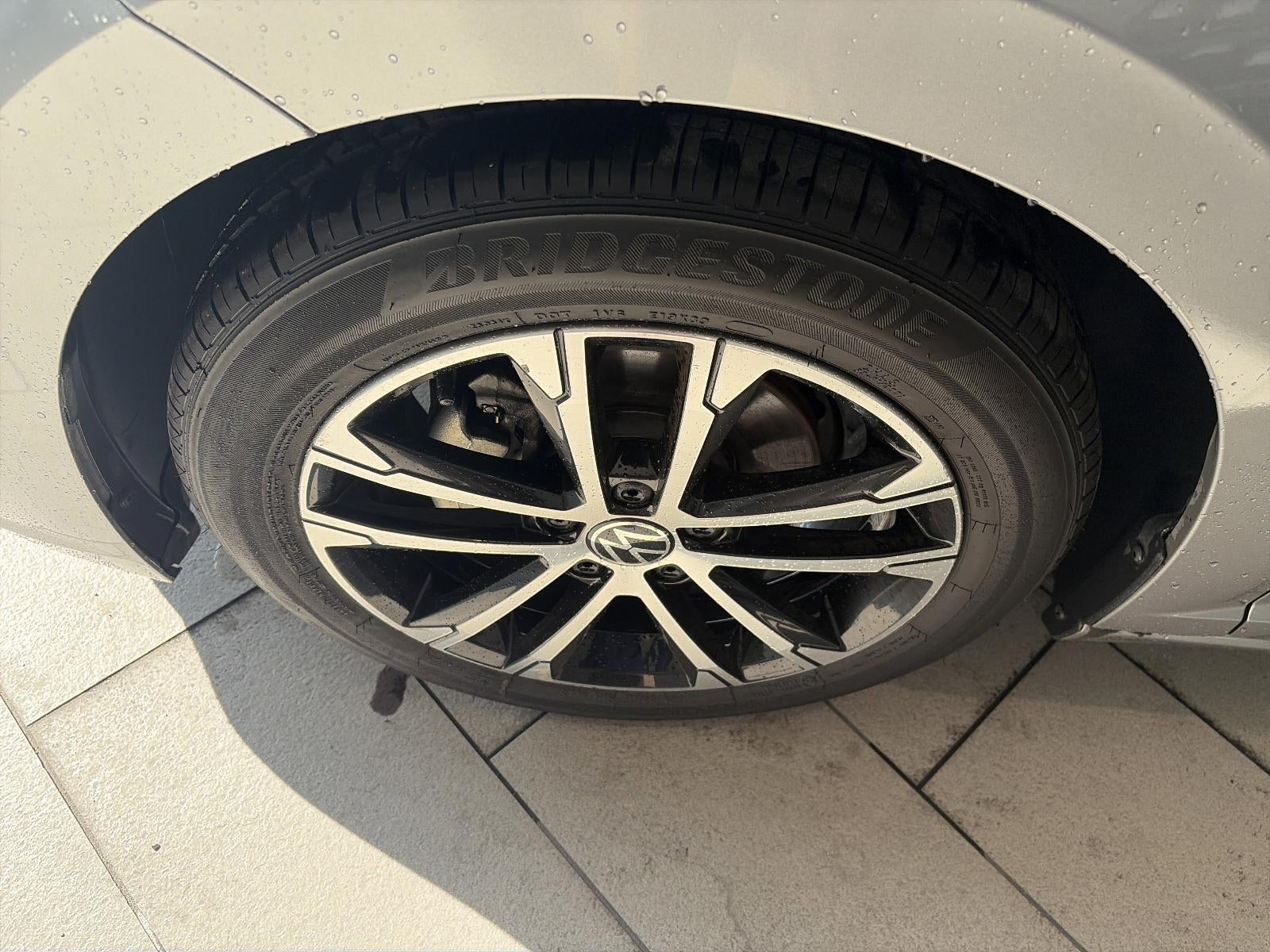 2023 Volkswagen Jetta Sport Auto