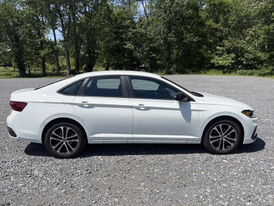2025 Volkswagen Jetta Sport Auto