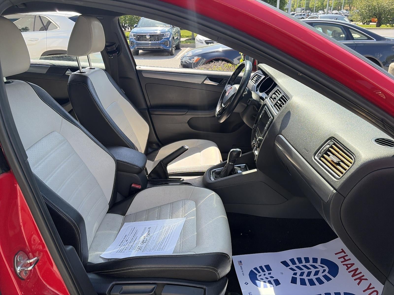 2016 Volkswagen Jetta 4dr Auto 1.8T Sport PZEV Sedan
