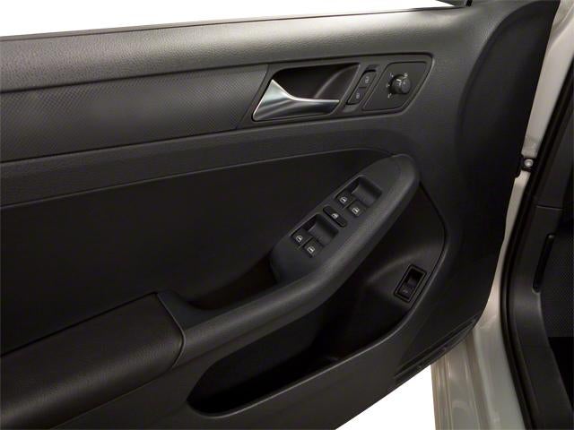 2011 Volkswagen Jetta 4dr Auto SE PZEV Sedan