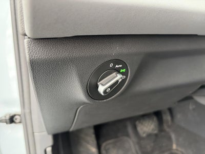 2025 Volkswagen Jetta SE Auto