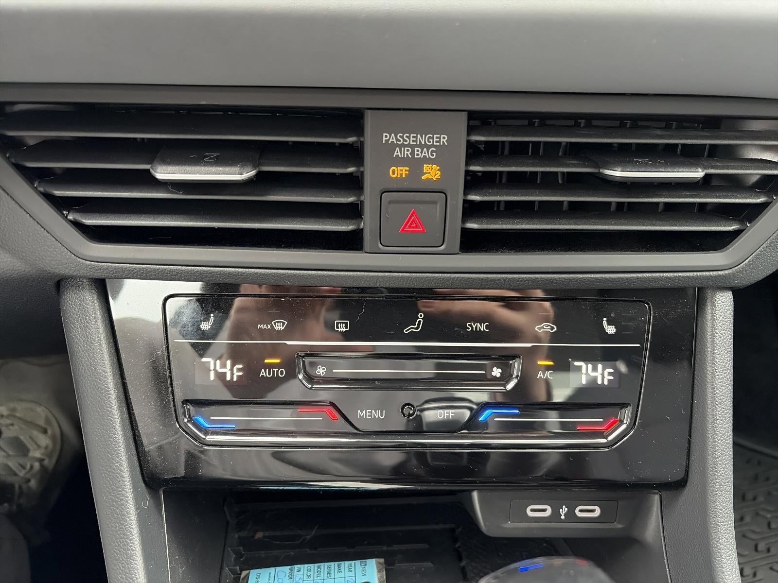 2025 Volkswagen Jetta SE Auto