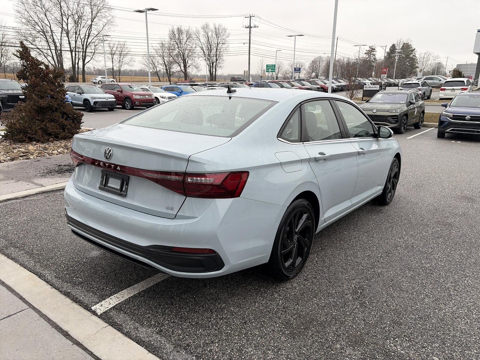 2025 Volkswagen Jetta SE Auto