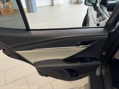 2025 Toyota Camry XSE AWD (Natl)