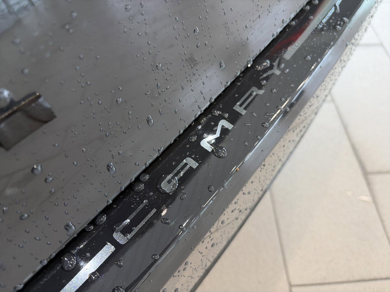 2025 Toyota Camry XSE AWD (Natl)