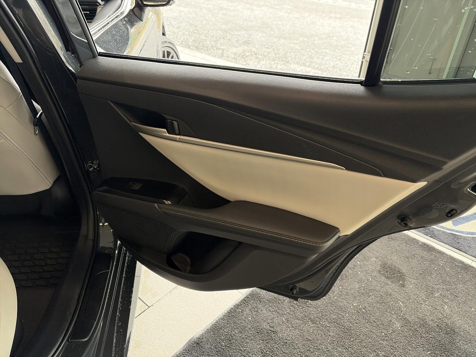 2025 Toyota Camry XSE AWD (Natl)