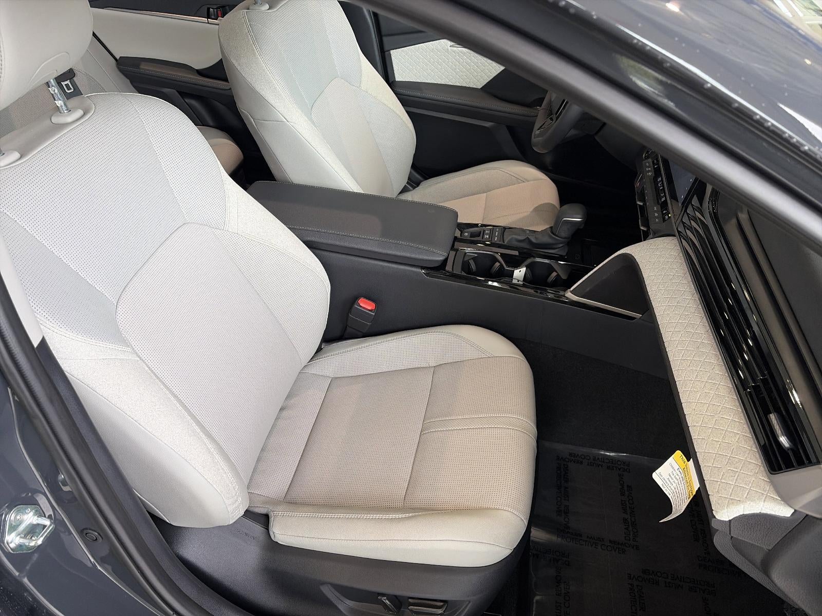 2025 Toyota Camry XSE AWD (Natl)