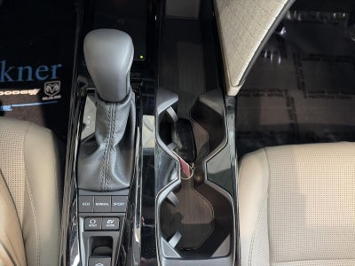 2025 Toyota Camry XSE AWD (Natl)