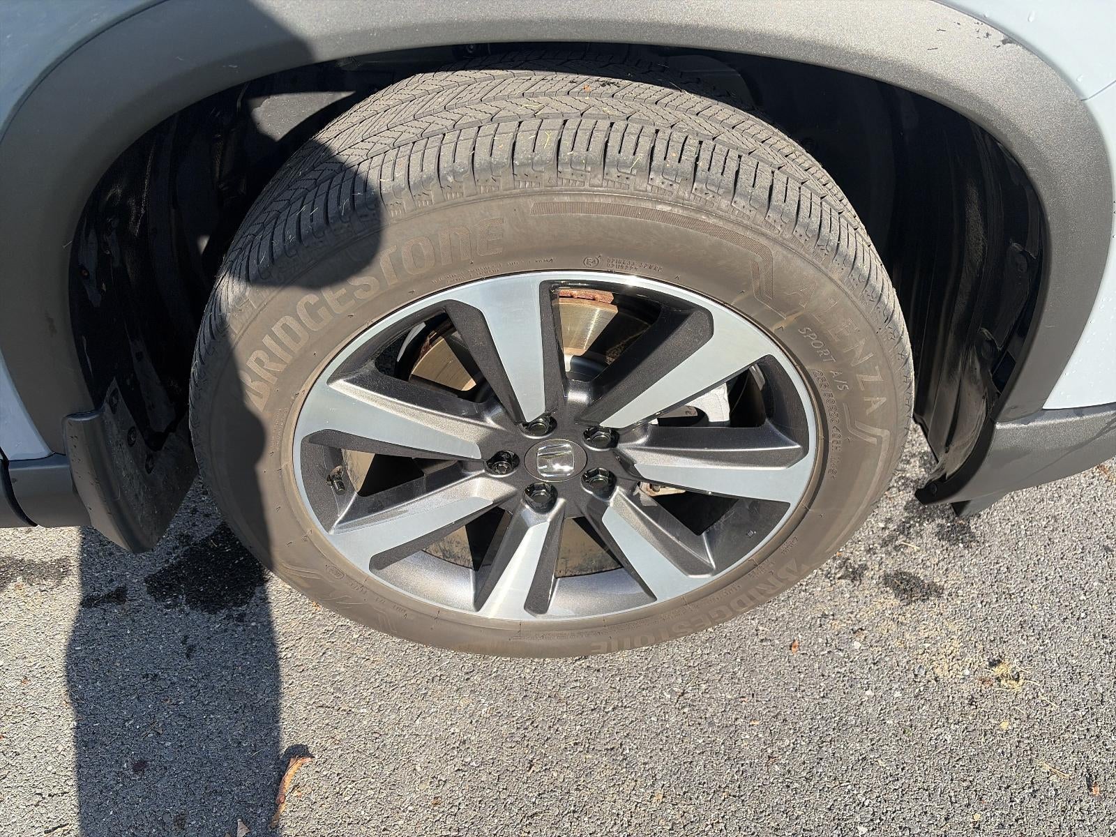 2025 Honda Pilot Touring AWD