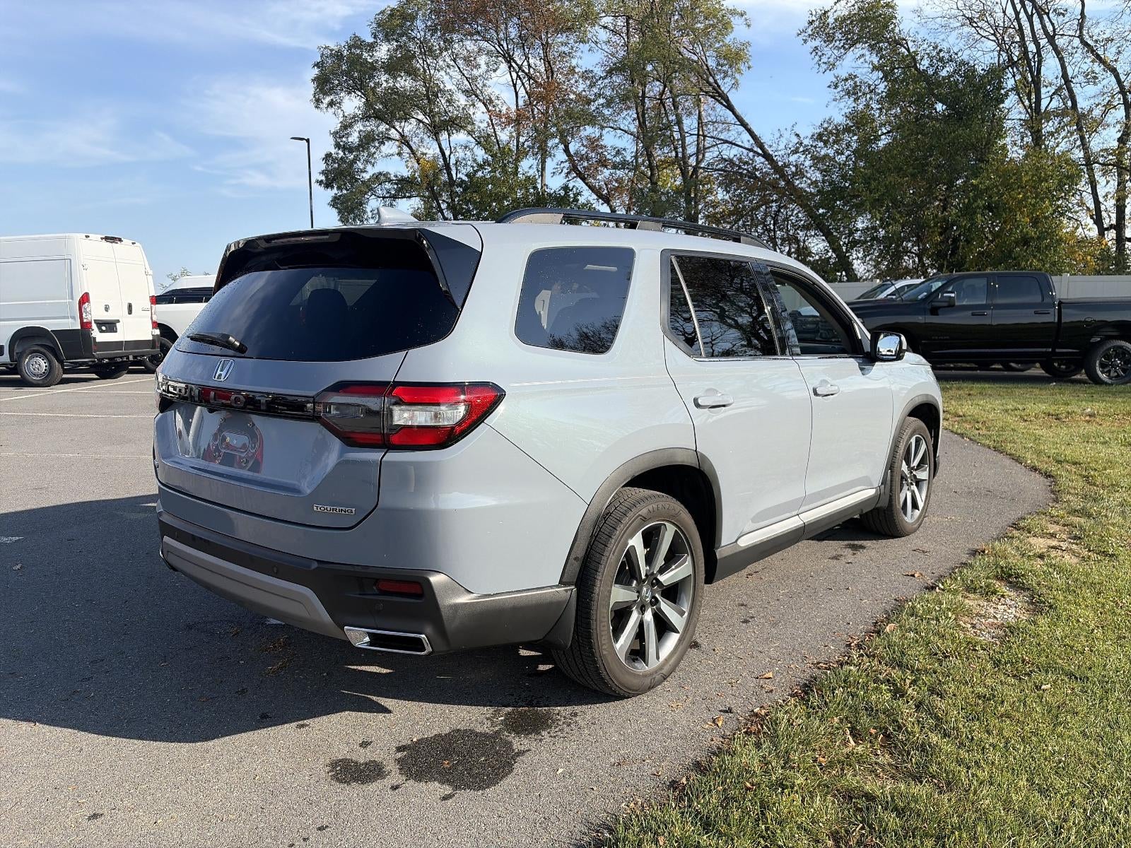 2025 Honda Pilot Touring AWD