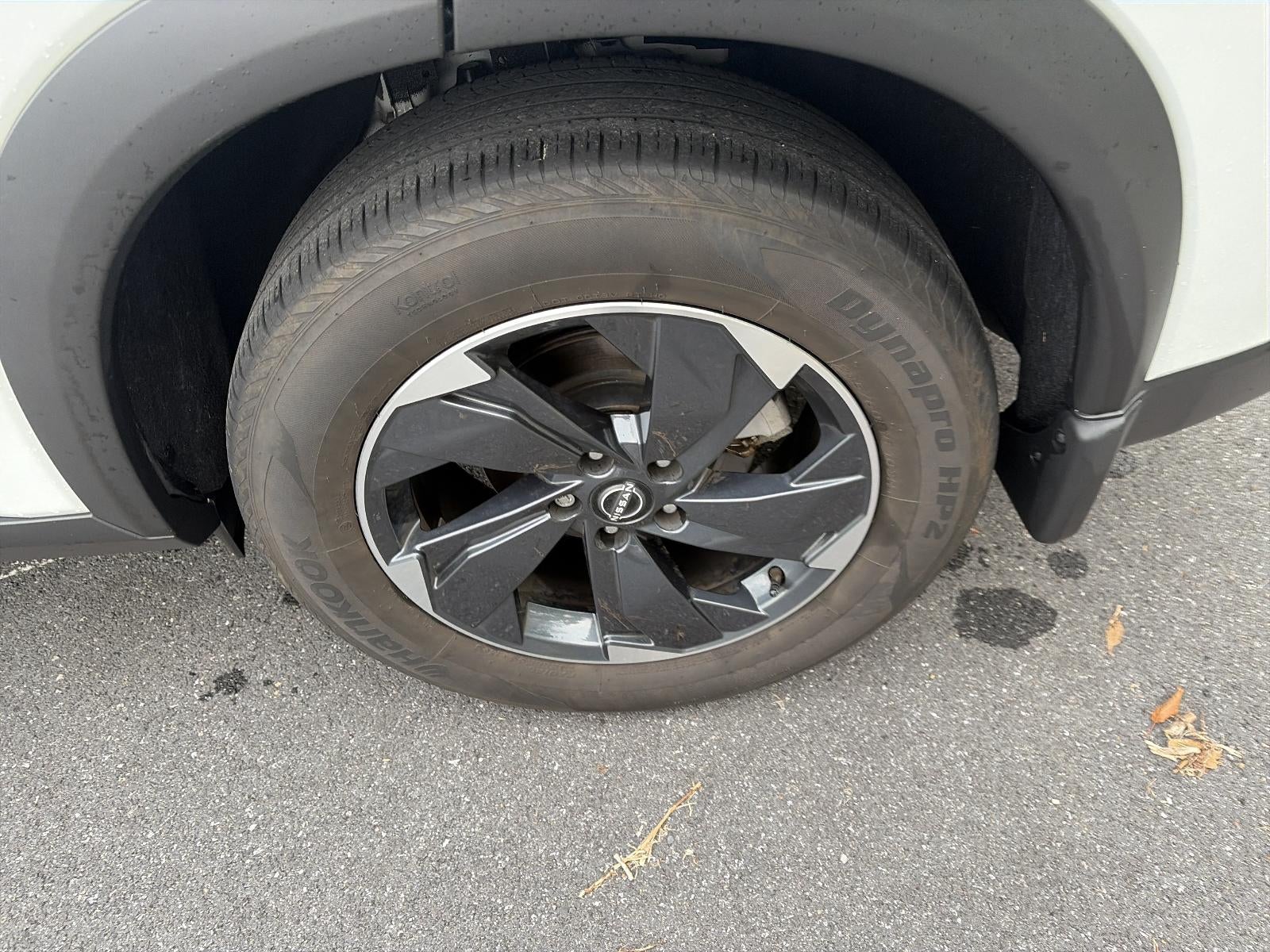 2024 Nissan Rogue AWD SV