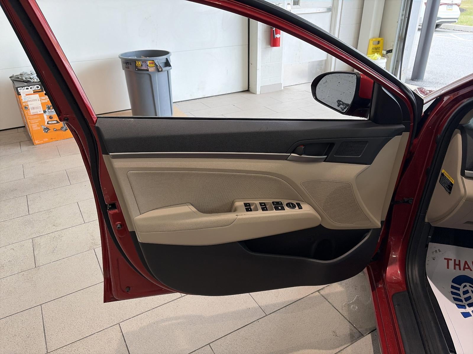 2018 Hyundai ELANTRA SEL 2.0L Auto