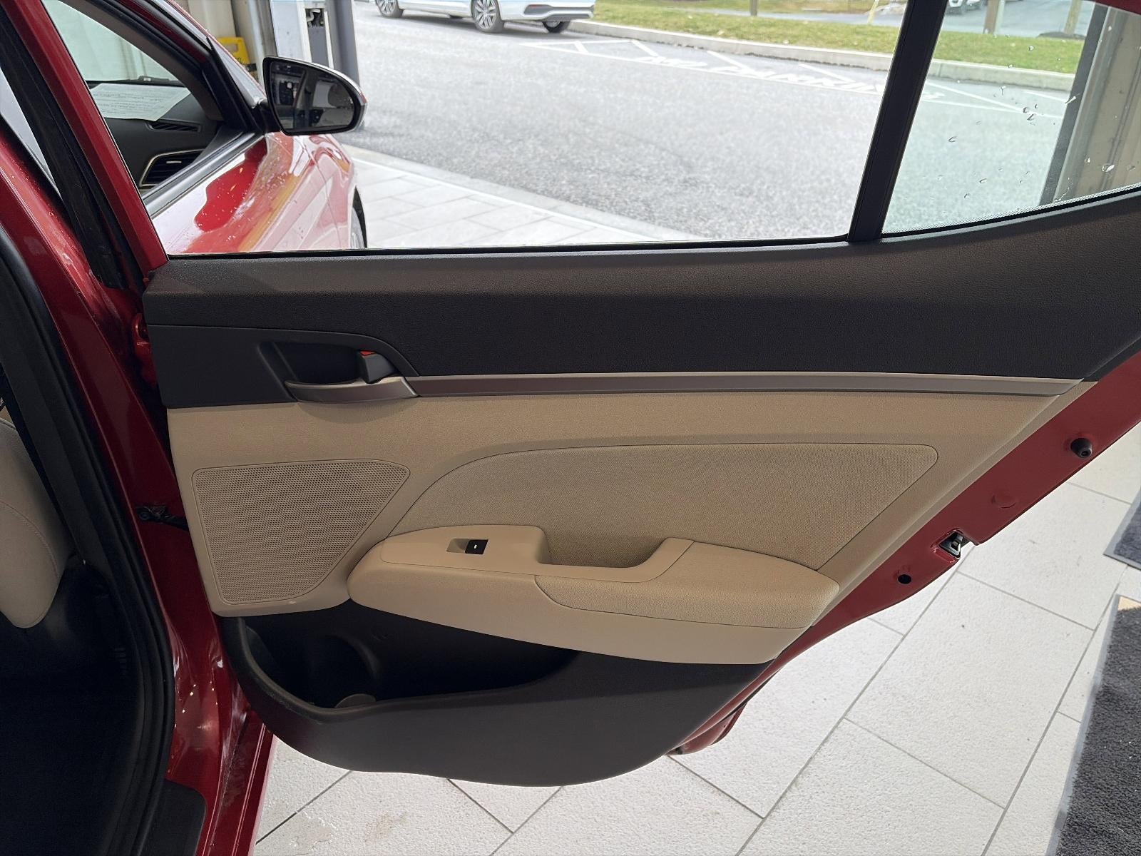 2018 Hyundai ELANTRA SEL 2.0L Auto