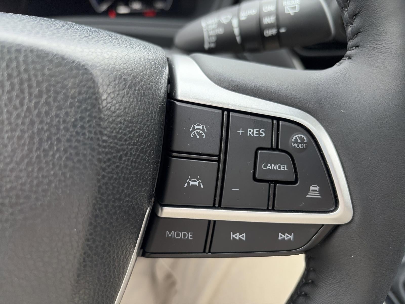 2025 Toyota Grand Highlander Hybrid LE AWD (Natl)