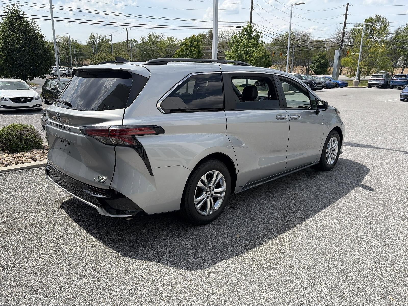 2022 Toyota Sienna XSE AWD 7-Passenger (Natl)