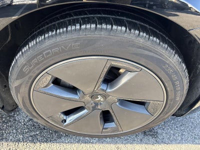 2023 Tesla Model 3 RWD