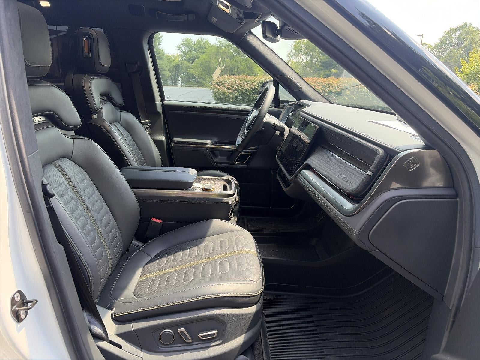2022 Rivian R1S Launch Edition AWD