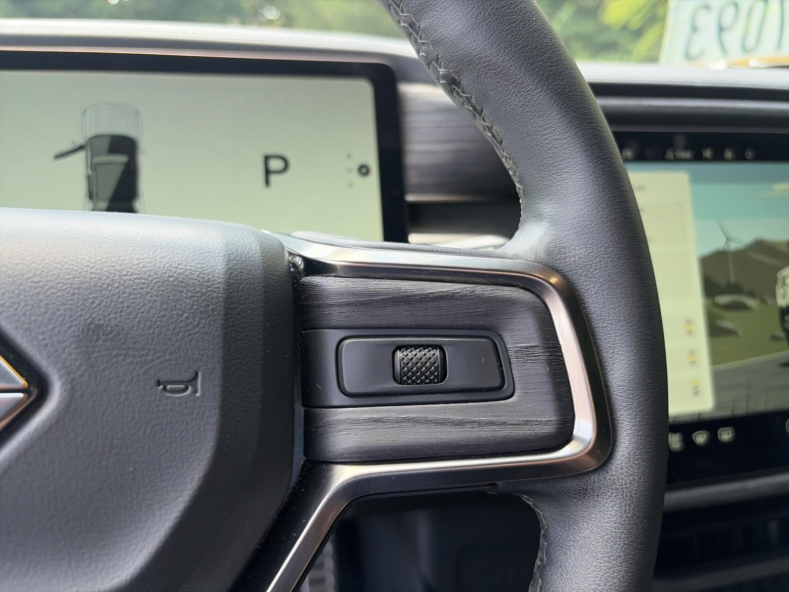 2022 Rivian R1S Launch Edition AWD