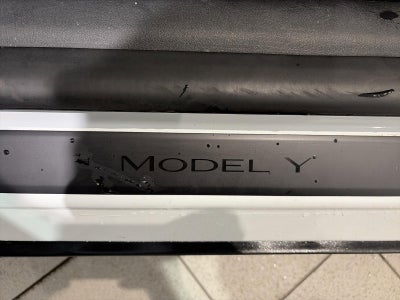 2023 Tesla Model Y Long Range AWD