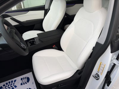 2026 Tesla Model Y AWD