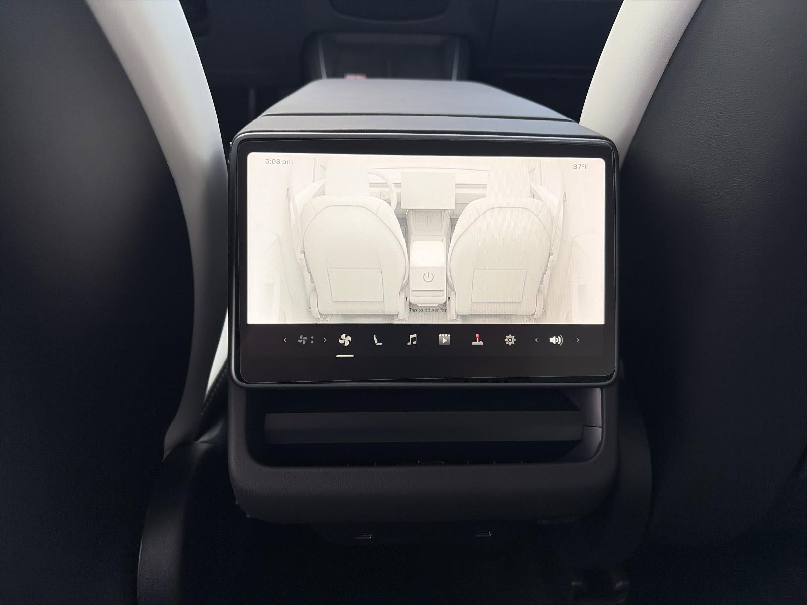 2026 Tesla Model Y AWD