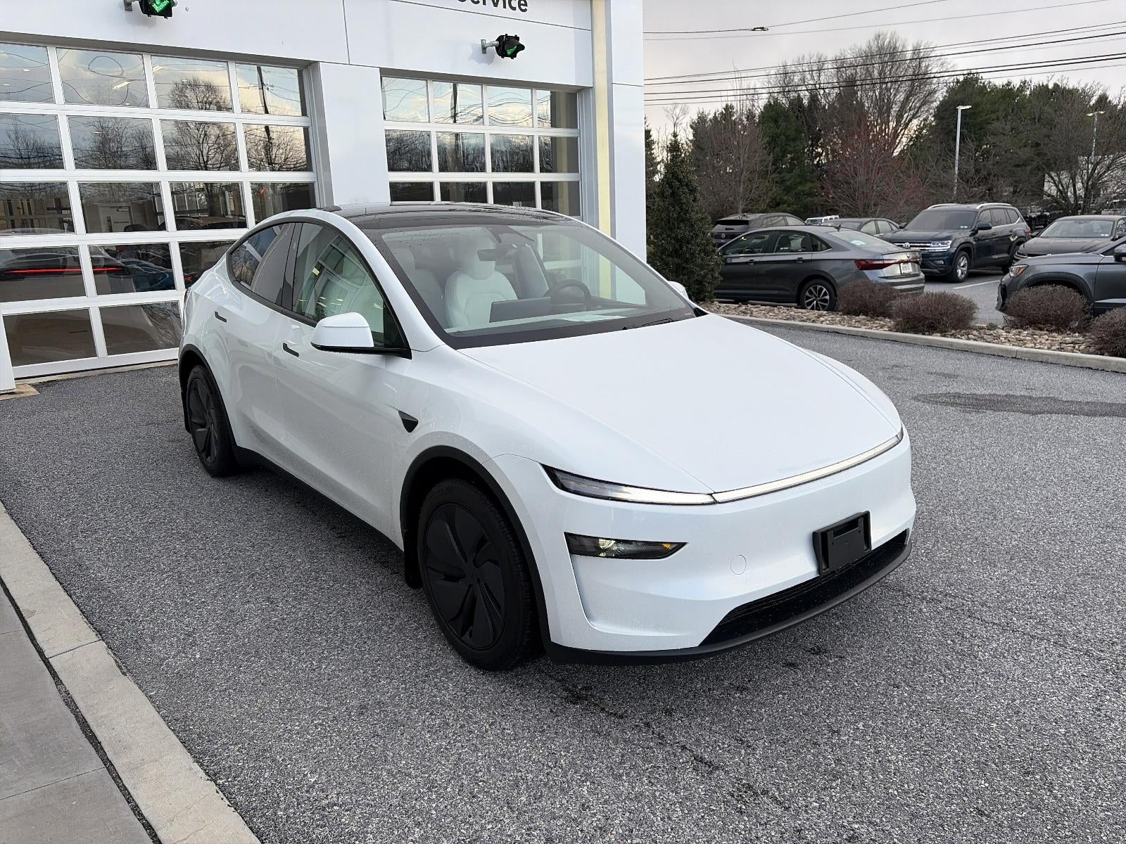 2026 Tesla Model Y AWD