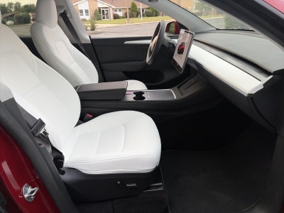 2025 Tesla Model Y Performance AWD *Ltd Avail*