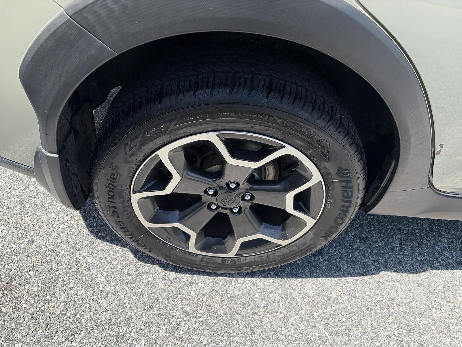 2014 Subaru XV Crosstrek 2.0i Premium Manual