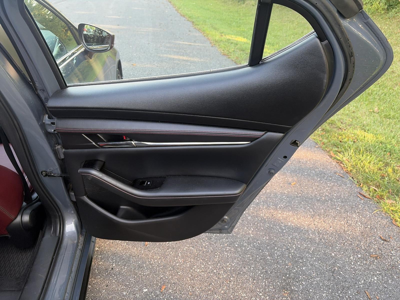 2022 Mazda Mazda3 Hatchback Carbon Edition Auto FWD