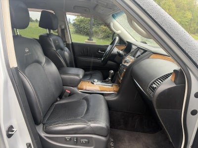2012 INFINITI QX56 4WD 8-passenger